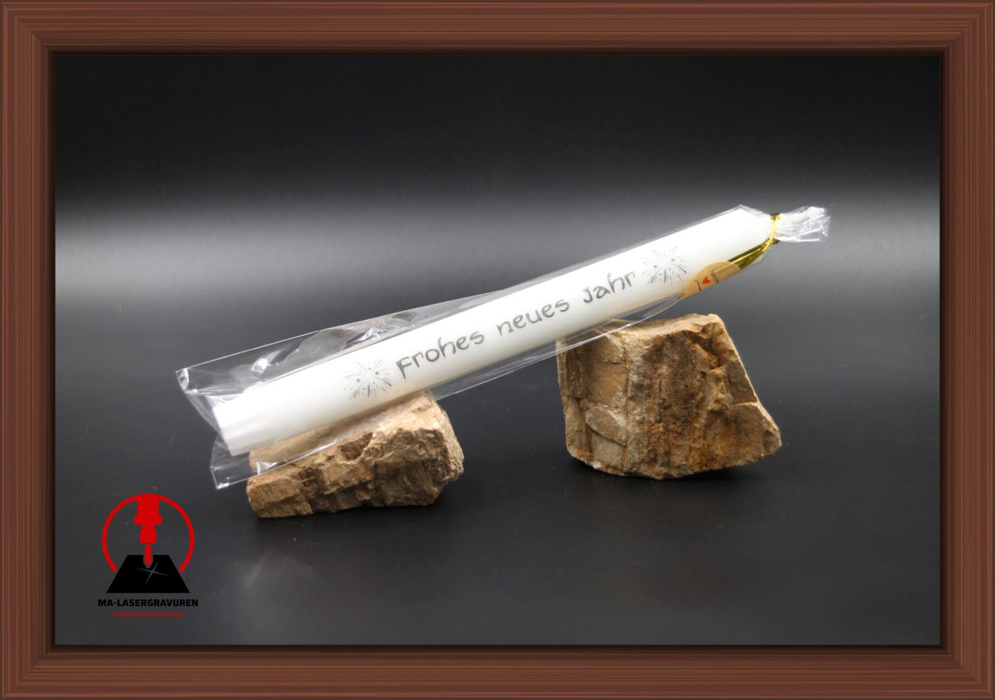 Kerze 240 "Frohes neues Jahr"