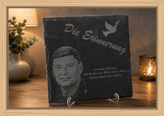 Gedenkplatte - Schiefergravur incl. Schrift, Logo und Foto 20x20 cm